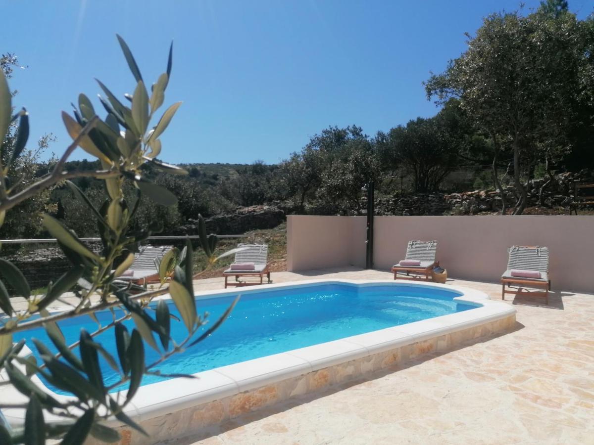 Secluded Holiday Home Heritage Postira Exterior foto